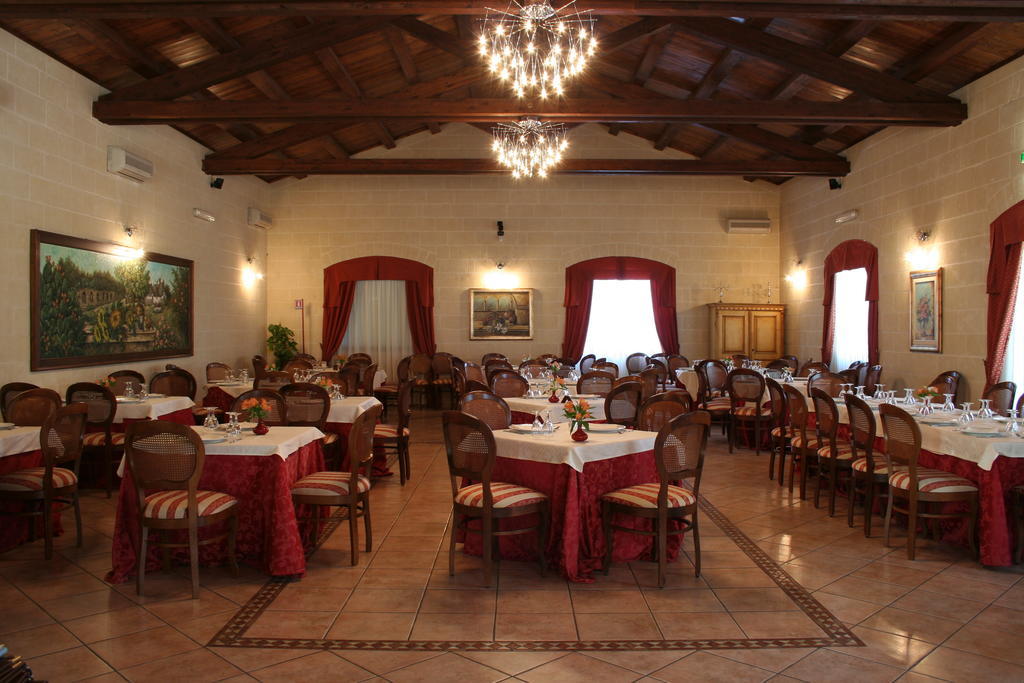Agriturismo Antico Leccio Hotel Gioia Del Colle Luaran gambar