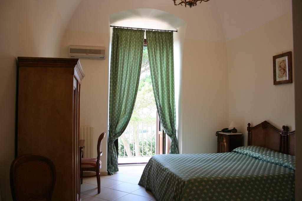 Agriturismo Antico Leccio Hotel Gioia Del Colle Bilik gambar